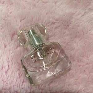 Estee Lauder Beautiful Magnolia eau de parfum mini travel spray 0.14 / .14oz 4ml